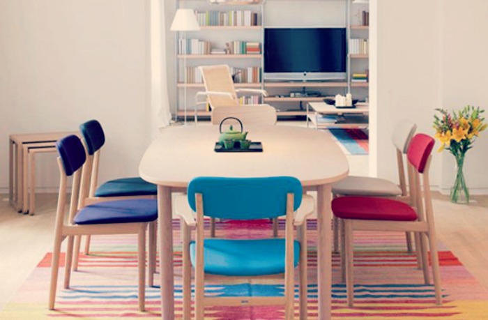 Combination-of-Various-Bright-Colors-For-Dining-Chairs