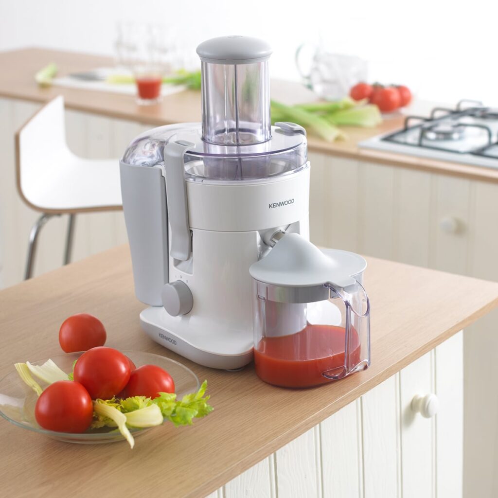 The device that uses the traditional juicing method is called a centrifugal juicer. This method includes high spinning blades and a strainer that separates the juice from the pulp of the fruit and vegetables by grinding. Centrifugal juicers are also known as high-speed juicers, as their motor has a speed of 15,000 RPM, which is a lot. Such powerful juicer machines make a lot of noise, similar to blenders, and a lot of heat. The high heat creates oxidization of the ingredients, which results in losing many of the nutrients and vitamins, and therefore, the benefits that juicing provides.