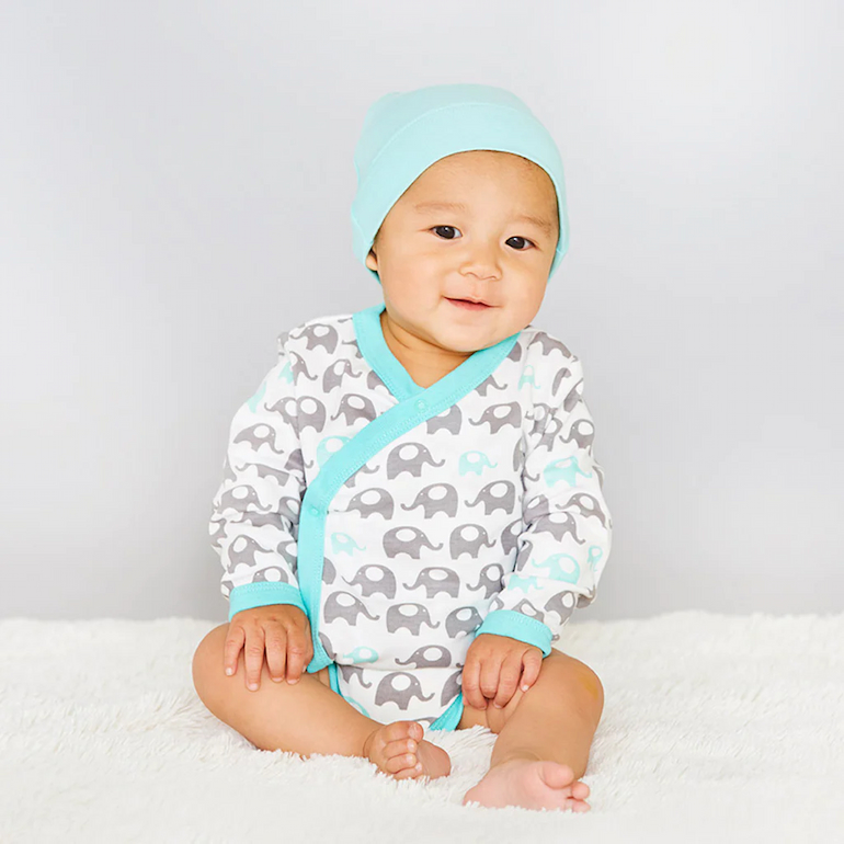 Preparing for Baby: Newborn Clothing Essentials | Trendhunter