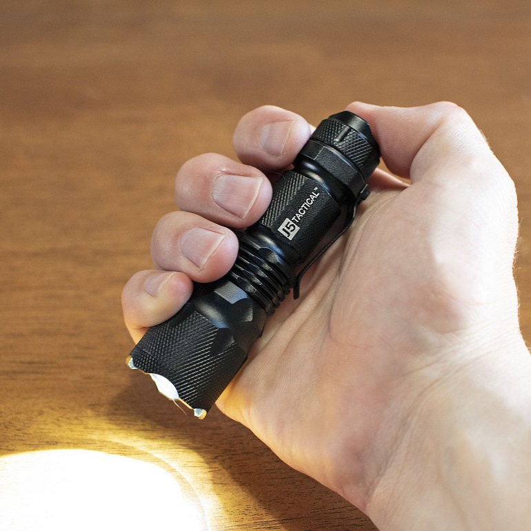 battery life of rechargeable flashlight