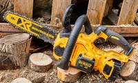 Electric Battery Saw: The Most Convenient Power Tool